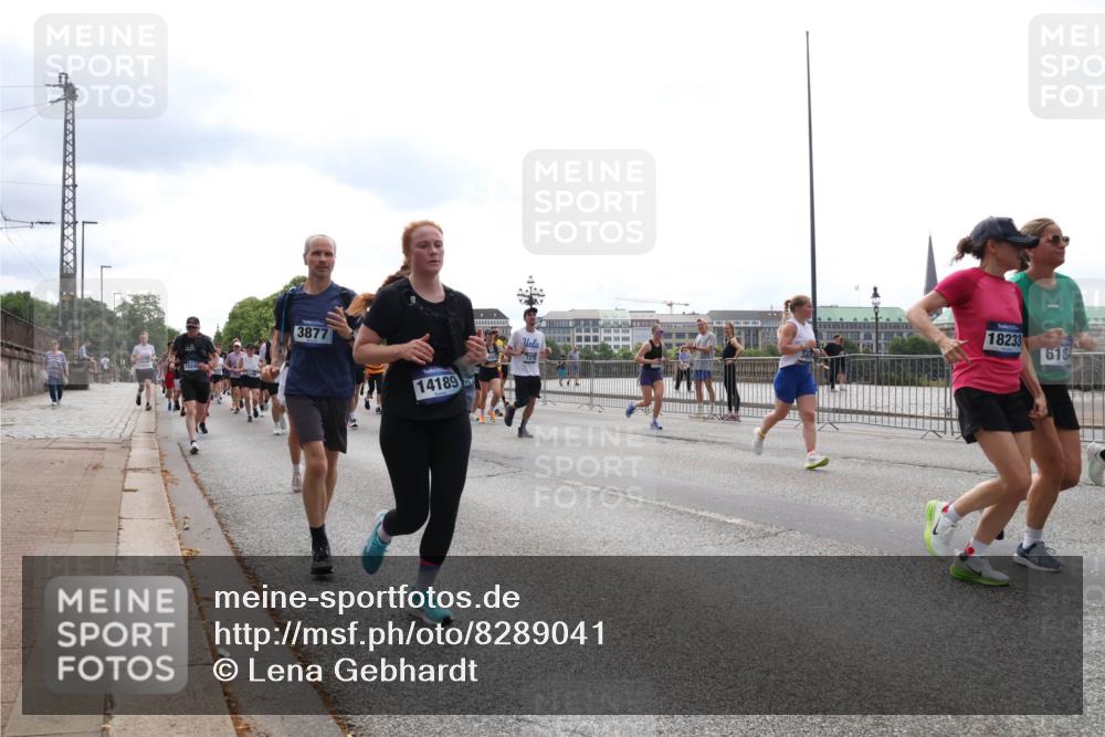 29.06.2025 - hella hamburg halbmarathon Lena Gebhardt http://msf.ph/oto/8289041 29.06.2025 10:36:11 Lombardsbrücke 3877, 14189, 718619, 18233, 6184, 1008, 1010, 1036, 1102, 1108, 1183, 1224, 1336, 1775, 1780, 1835, 2352, 2520, 2811, 2827, 2870, 3243, 3398, 3401, 3404, 3598, 3699, 3741, 3877, 3990, 4245, 4326, 4413, 4442, 4798, 4902, 4937, 5012, 5246, 5427, 5540, 5573, 5666, 5747, 5809, 5919, 6021, 6092, 6093, 6184, 6417, 6667, 6845, 6896, 7086, 7111, 7140, 7275, 7304, 7575, 7576, 7632, 8333, 8356, 8498, 8530, 8581, 8947, 9115, 9117, 9229, 9432, 9819, 12408 meine-sportfotos.de