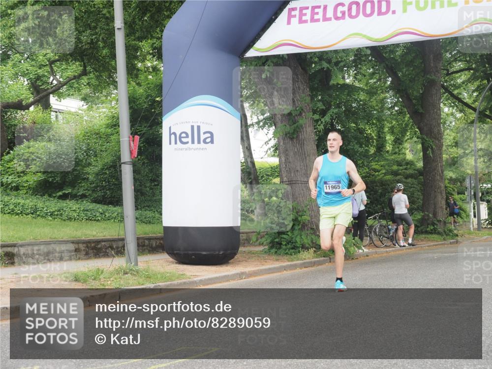 29.06.2025 - hella hamburg halbmarathon KatJ http://msf.ph/oto/8289059 29.06.2025 10:12:24 Zwischen KM18-KM19  meine-sportfotos.de