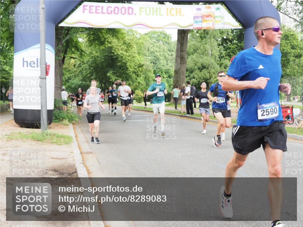 29.06.2025 - hella hamburg halbmarathon MichiJ http://msf.ph/oto/8289083 29.06.2025 10:33:22 Zwischen KM18-KM19 2098, 2590, 4854, 4997, 9159, 10741, 12643, 14722, 18637 meine-sportfotos.de