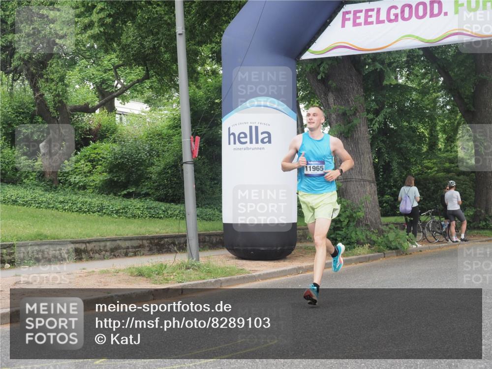 29.06.2025 - hella hamburg halbmarathon KatJ http://msf.ph/oto/8289103 29.06.2025 10:12:24 Zwischen KM18-KM19  meine-sportfotos.de