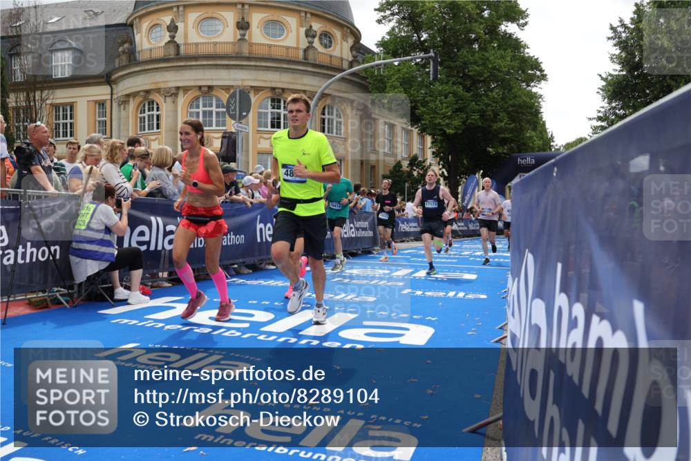 29.06.2025 - hella hamburg halbmarathon Strokosch-Dieckow http://msf.ph/oto/8289104 29.06.2025 10:49:10 Ziel 2013, 4832, 4847, 4890, 6158, 6389, 8112, 9348, 10053, 10184, 13450, 13614, 15523, 16369, 16414, 16627, 16731, 17173, 18598, 18842 meine-sportfotos.de