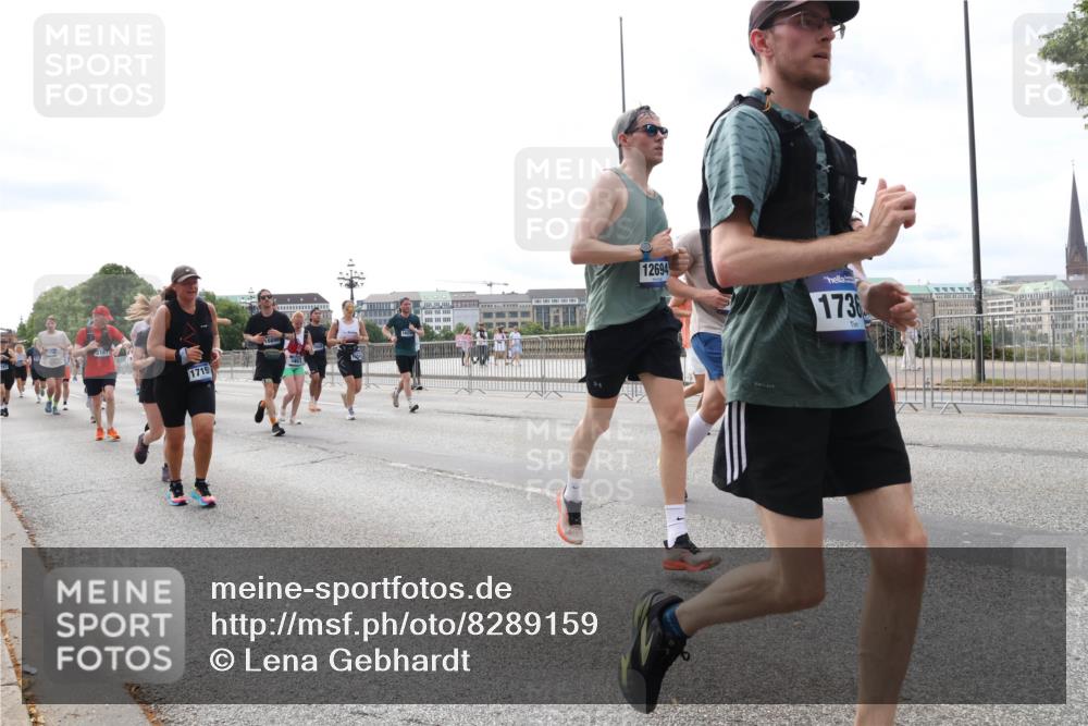 29.06.2025 - hella hamburg halbmarathon Lena Gebhardt http://msf.ph/oto/8289159 29.06.2025 10:21:06 Lombardsbrücke 316, 1715, 12694, 1736, 1028, 1266, 1658, 2053, 2101, 2271, 2325, 2383, 2635, 2815, 2834, 2923, 2945, 2956, 2986, 3122, 3161, 3247, 3453, 3781, 3813, 4082, 4288, 4350, 5041, 5061, 5373, 5395, 5493, 5625, 5767, 6275, 6308, 6608, 6844, 7228, 7522, 7553, 7608, 8113, 8724, 8726, 8844, 8940, 9005, 9011, 9108, 9236, 9501, 9981, 10050, 10350, 10585, 10602, 11100, 11145, 11698, 12175, 12694, 12844, 13057, 13508 meine-sportfotos.de