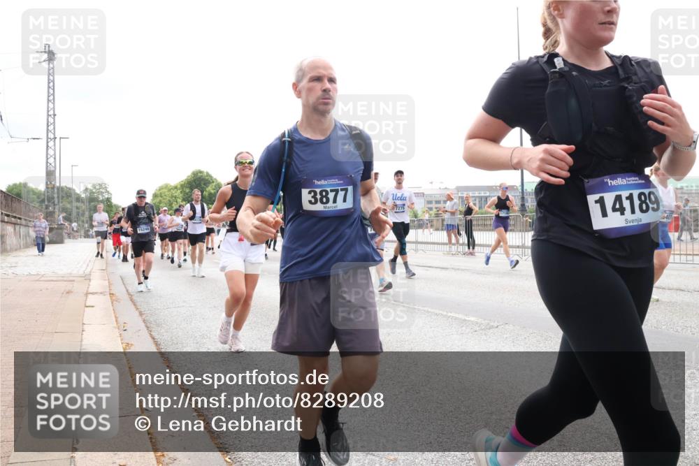 29.06.2025 - hella hamburg halbmarathon Lena Gebhardt http://msf.ph/oto/8289208 29.06.2025 10:36:12 Lombardsbrücke 15248, 3877, 14189, 1008, 1010, 1036, 1102, 1108, 1183, 1224, 1336, 1775, 1780, 1835, 2352, 2520, 2811, 2827, 2870, 3398, 3401, 3404, 3598, 3699, 3741, 3877, 3990, 4245, 4326, 4413, 4442, 4798, 4937, 5012, 5246, 5427, 5540, 5573, 5666, 5747, 5809, 5919, 6021, 6092, 6093, 6184, 6417, 6667, 6845, 6896, 7086, 7111, 7140, 7275, 7304, 7575, 7576, 7632, 8333, 8356, 8498, 8530, 8581, 8947, 9115, 9117, 9229, 9432, 9819, 12408 meine-sportfotos.de
