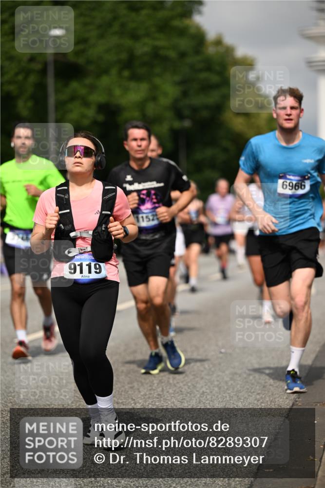 29.06.2025 - hella hamburg halbmarathon Dr. Thomas Lammeyer http://msf.ph/oto/8289307 29.06.2025 10:16:03 Kennedybrücke 1062, 1249, 1790, 1850, 3182, 3248, 3262, 3746, 3837, 4453, 4499, 5176, 6822, 6871, 6966, 7370, 7474, 8206, 8207, 9119, 9253, 9254, 9405 meine-sportfotos.de