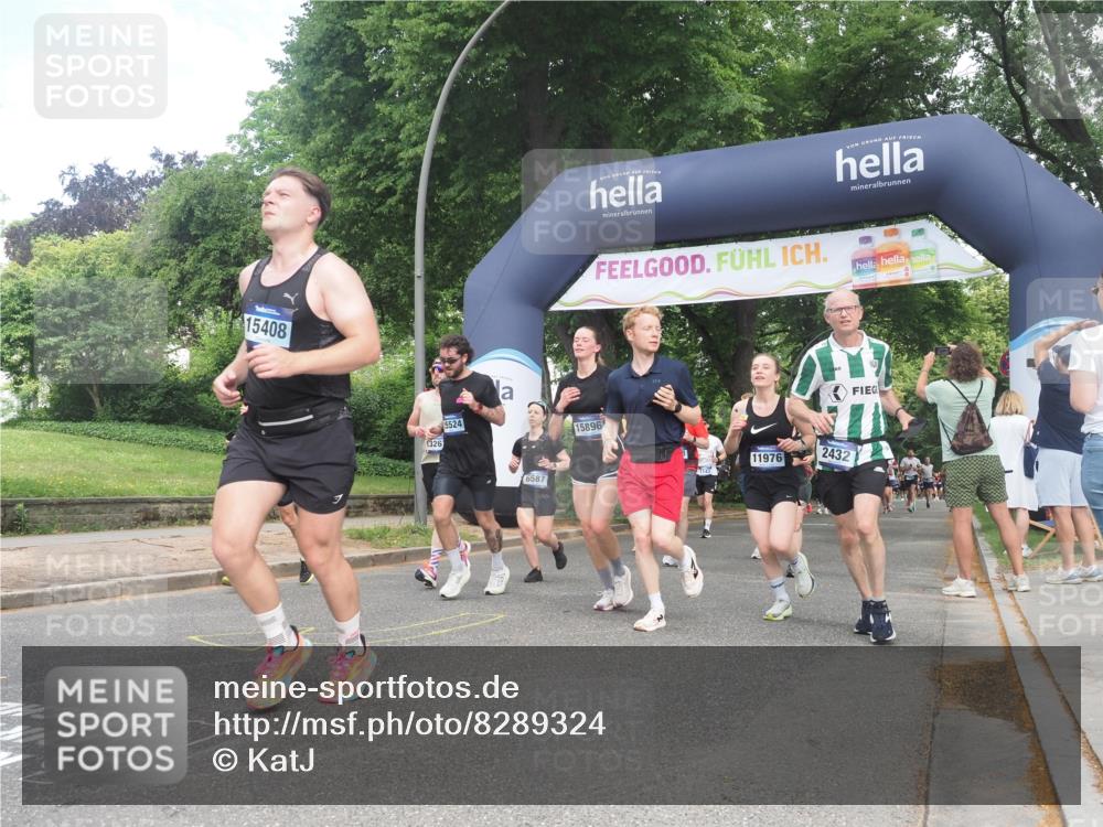 29.06.2025 - hella hamburg halbmarathon KatJ http://msf.ph/oto/8289324 29.06.2025 10:41:51 Zwischen KM18-KM19 1120, 2432, 3041, 3058, 3256, 3898, 6581, 6587, 8618 meine-sportfotos.de