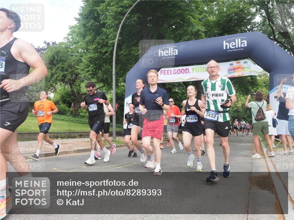 29.06.2025 - hella hamburg halbmarathon KatJ http://msf.ph/oto/8289393 29.06.2025 10:41:52 Zwischen KM18-KM19 1120, 1143, 2432, 3058, 3256, 3898, 6581, 6587, 8618 meine-sportfotos.de