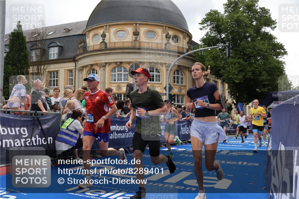 29.06.2025 - hella hamburg halbmarathon Strokosch-Dieckow http://msf.ph/oto/8289401 29.06.2025 10:49:23 Ziel 1342, 1476, 2878, 4183, 4185, 6158, 8437, 8689, 8813, 10053, 10189, 11339, 11779, 11819, 12094, 12670, 13269, 14526, 14838, 15422, 15784, 15894, 15966, 16891, 18476, 18887, 18960 meine-sportfotos.de