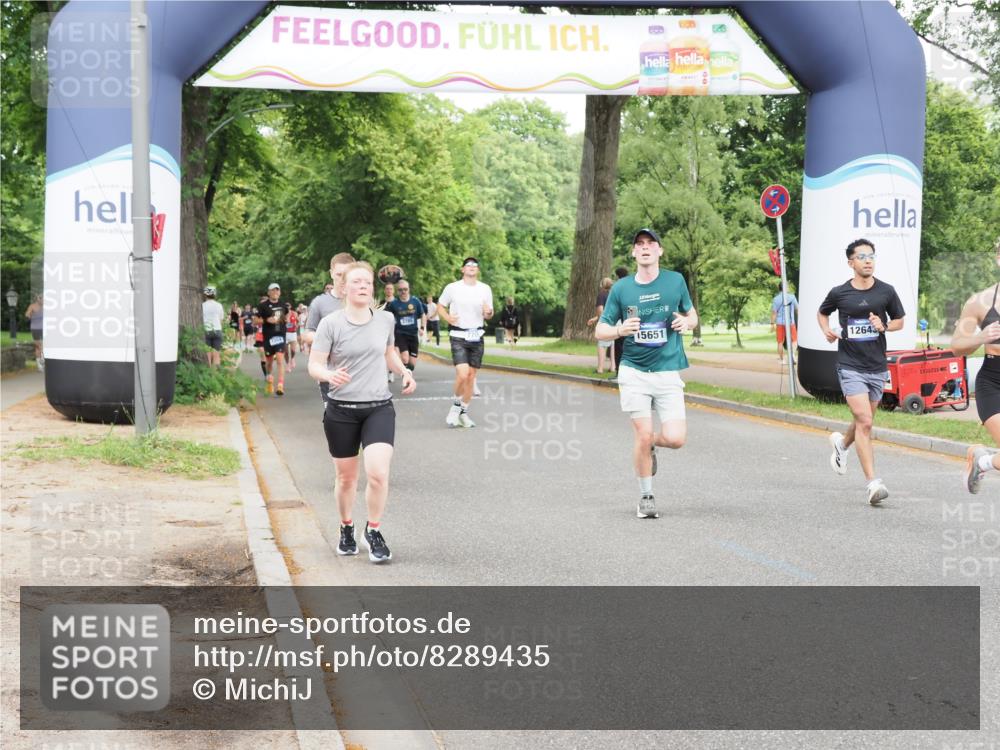 29.06.2025 - hella hamburg halbmarathon MichiJ http://msf.ph/oto/8289435 29.06.2025 10:33:23 Zwischen KM18-KM19 2590, 4270, 4854, 4997, 7709, 9159, 10741, 12643, 15651 meine-sportfotos.de