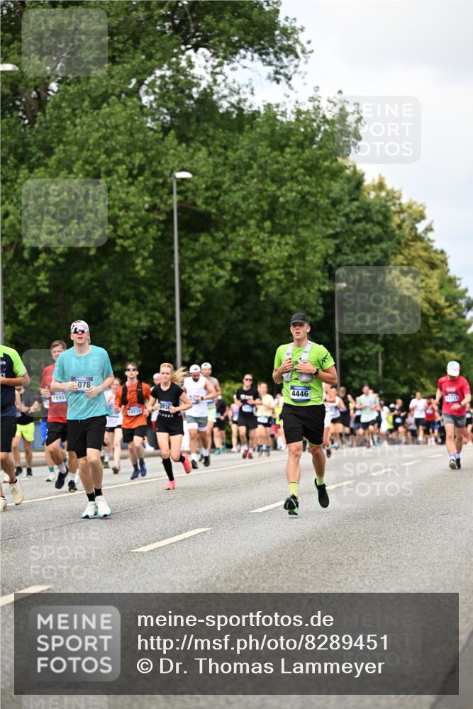 29.06.2025 - hella hamburg halbmarathon Dr. Thomas Lammeyer http://msf.ph/oto/8289451 29.06.2025 10:37:18 Kennedybrücke 1078, 1199, 1324, 1373, 1732, 1879, 2059, 2085, 2384, 2838, 3221, 3341, 3422, 3560, 3653, 3871, 4030, 4096, 4164, 4446, 4555, 5156, 5581, 5917, 6773, 6861, 7705, 7750, 8175, 8595, 8839, 8993, 9034, 9289, 9471, 9750, 9768, 9780, 10770 meine-sportfotos.de