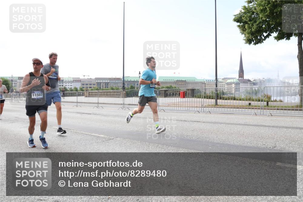 29.06.2025 - hella hamburg halbmarathon Lena Gebhardt http://msf.ph/oto/8289480 29.06.2025 10:11:50 Lombardsbrücke 1328, 1531, 1866, 1992, 3363, 4227, 5379, 5605, 7571, 8115, 8807, 8810, 9191, 9428, 10042, 10372, 10409, 10428, 11321, 11507, 11525, 11537, 11581, 11755, 11917, 12473, 13171, 13177, 13203, 13542, 13939, 13958, 14008, 14196, 14384, 15137, 15797, 15945, 16976, 17080, 17638, 17774, 17866, 18261, 18278, 18382, 18395, 18655, 19172 meine-sportfotos.de