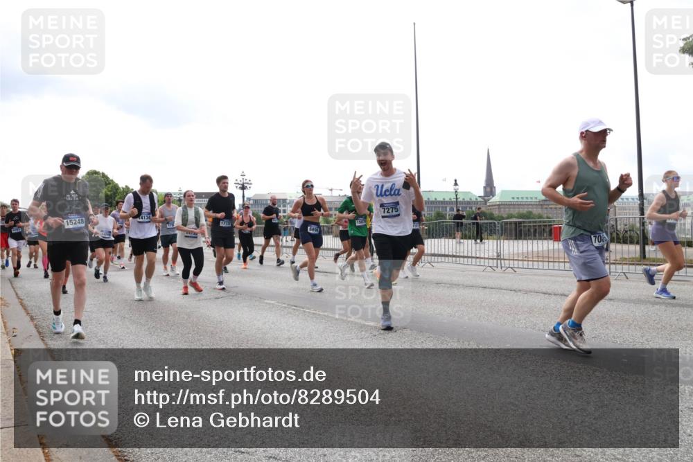29.06.2025 - hella hamburg halbmarathon Lena Gebhardt http://msf.ph/oto/8289504 29.06.2025 10:36:13 Lombardsbrücke 15248, 14249, 4134, 17732, 15079, 7275, 70, 1008, 1010, 1036, 1102, 1108, 1183, 1224, 1775, 1780, 1835, 2352, 2520, 2811, 2827, 2870, 3398, 3401, 3404, 3598, 3699, 3741, 3877, 3990, 4245, 4326, 4413, 4442, 4798, 4937, 5012, 5246, 5427, 5540, 5573, 5666, 5747, 5809, 5919, 6021, 6092, 6093, 6184, 6190, 6417, 6667, 6845, 6896, 7086, 7111, 7140, 7275, 7304, 7575, 7576, 7632, 8333, 8356, 8498, 8530, 8581, 8945, 8947, 9115, 9117, 9229, 9432, 12408 meine-sportfotos.de