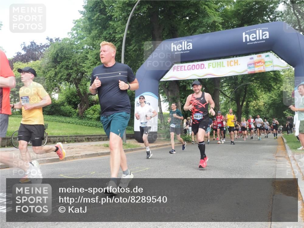 29.06.2025 - hella hamburg halbmarathon KatJ http://msf.ph/oto/8289540 29.06.2025 10:41:54 Zwischen KM18-KM19 1120, 1143, 2432, 3058, 3898, 6587, 8618 meine-sportfotos.de