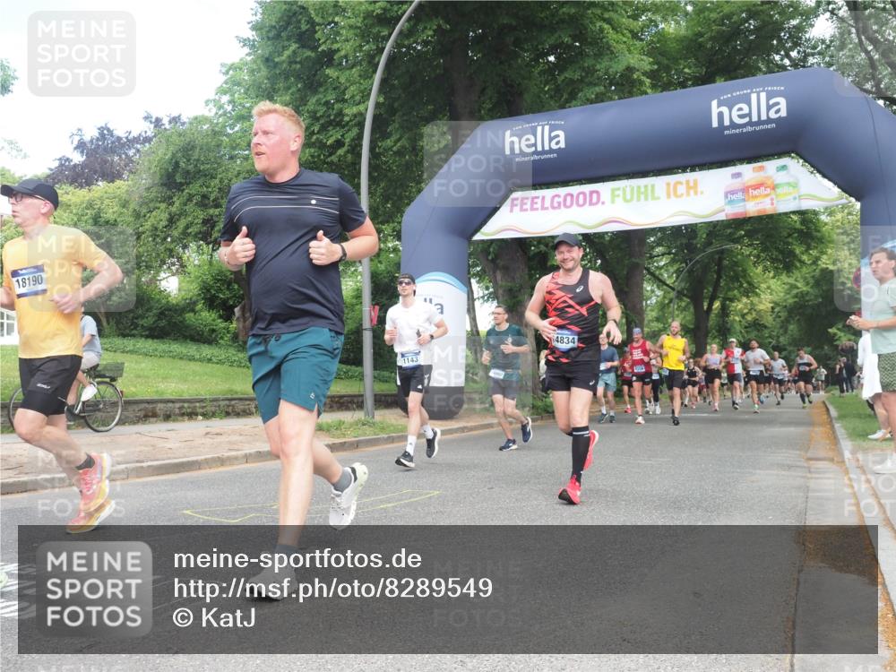 29.06.2025 - hella hamburg halbmarathon KatJ http://msf.ph/oto/8289549 29.06.2025 10:41:54 Zwischen KM18-KM19 1120, 1143, 2432, 3058, 3898, 6587, 8618 meine-sportfotos.de