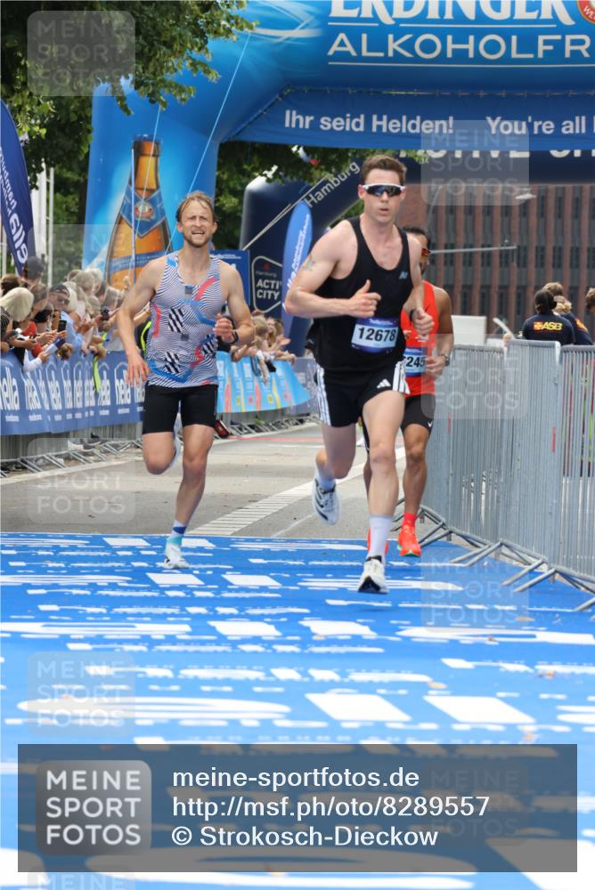 29.06.2025 - hella hamburg halbmarathon Strokosch-Dieckow http://msf.ph/oto/8289557 29.06.2025 10:20:12 Ziel 54, 12678, 14302, 16245 meine-sportfotos.de