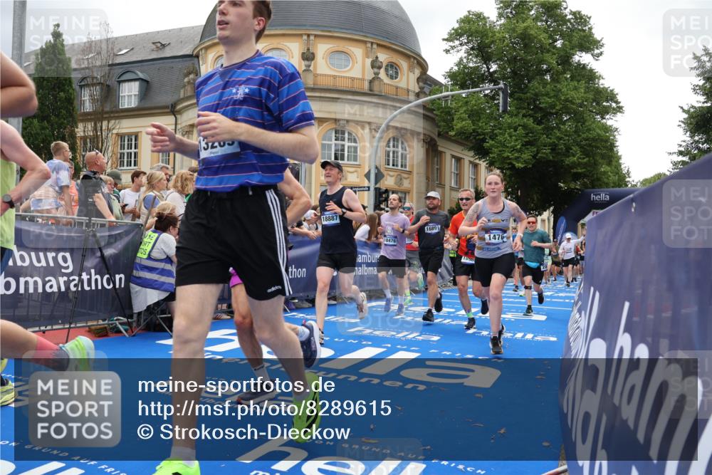 29.06.2025 - hella hamburg halbmarathon Strokosch-Dieckow http://msf.ph/oto/8289615 29.06.2025 10:49:29 Ziel 1342, 1476, 2516, 2592, 2596, 2878, 2889, 5705, 8437, 8689, 8813, 9038, 9649, 11339, 11340, 11679, 11779, 11977, 12094, 12670, 13233, 13269, 14562, 14838, 15392, 15784, 15857, 15894, 15966, 16114, 16592, 16738, 16891, 17001, 18476, 18887, 18960 meine-sportfotos.de