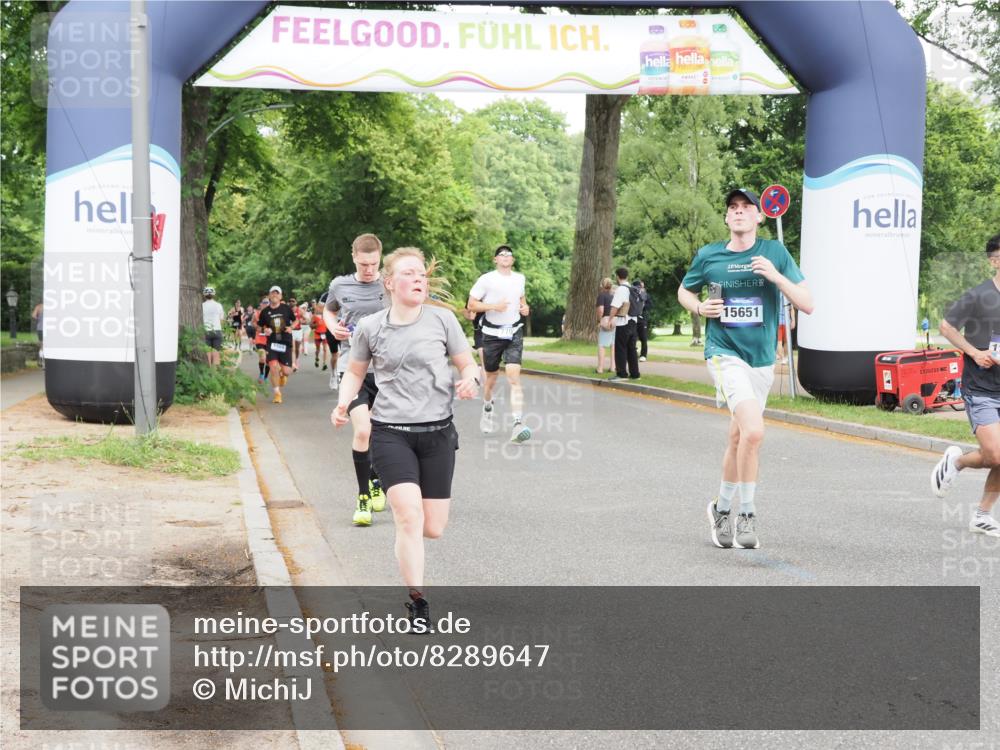 29.06.2025 - hella hamburg halbmarathon MichiJ http://msf.ph/oto/8289647 29.06.2025 10:33:24 Zwischen KM18-KM19 1424, 1569, 2590, 4270, 4854, 4997, 7709, 9159, 9585, 12643, 15651 meine-sportfotos.de