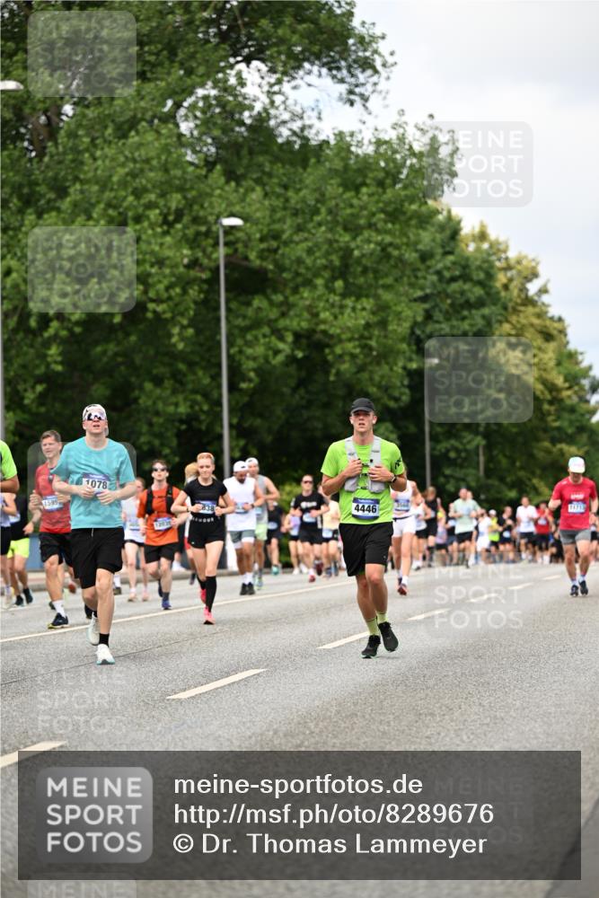29.06.2025 - hella hamburg halbmarathon Dr. Thomas Lammeyer http://msf.ph/oto/8289676 29.06.2025 10:37:18 Kennedybrücke 1078, 1199, 1324, 1373, 1732, 1879, 2059, 2085, 2384, 2838, 3221, 3341, 3422, 3560, 3653, 3871, 4030, 4096, 4164, 4446, 4555, 5156, 5581, 5917, 6773, 6861, 7705, 7750, 8175, 8595, 8839, 8993, 9034, 9289, 9471, 9750, 9768, 9780, 10770 meine-sportfotos.de