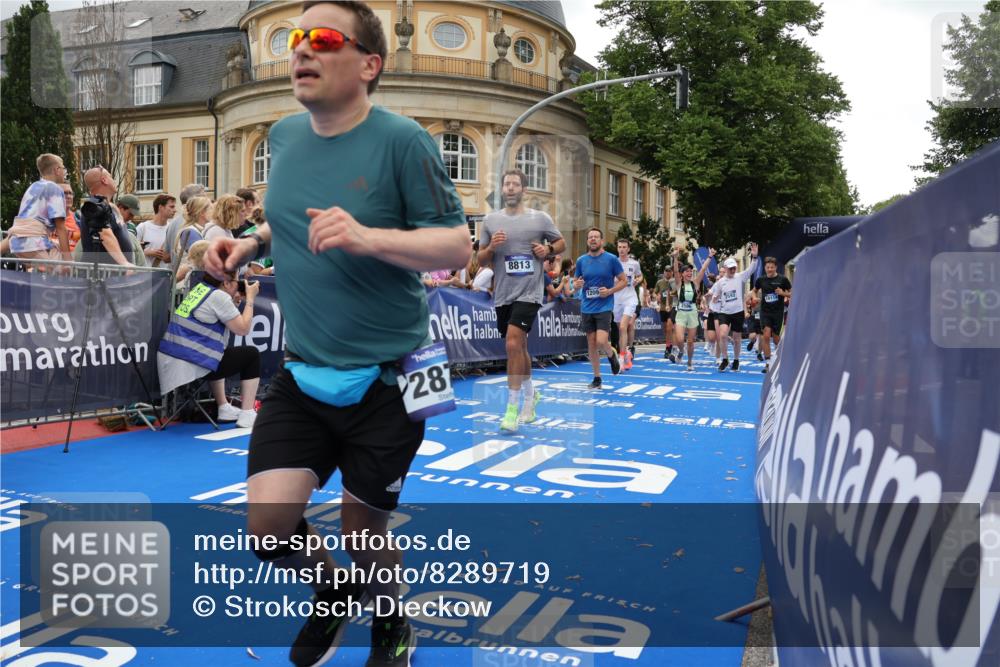 29.06.2025 - hella hamburg halbmarathon Strokosch-Dieckow http://msf.ph/oto/8289719 29.06.2025 10:49:31 Ziel 1342, 1476, 2504, 2516, 2592, 2596, 2878, 2889, 2937, 5705, 5978, 8437, 8689, 8813, 9038, 9463, 9649, 11339, 11340, 11679, 11779, 11977, 12094, 12670, 13233, 13269, 14562, 14838, 15392, 15784, 15857, 15894, 15966, 16114, 16592, 16738, 16891, 17001, 18476, 18887, 18960 meine-sportfotos.de