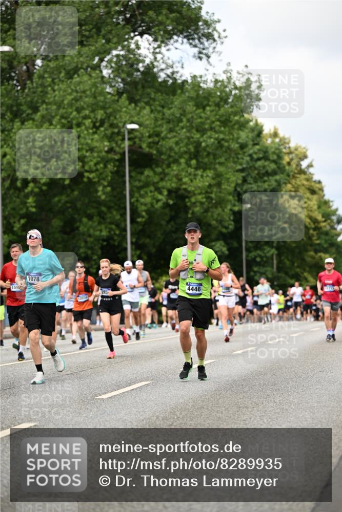 29.06.2025 - hella hamburg halbmarathon Dr. Thomas Lammeyer http://msf.ph/oto/8289935 29.06.2025 10:37:18 Kennedybrücke 1078, 1199, 1324, 1373, 1732, 1879, 2059, 2085, 2384, 2838, 3221, 3341, 3422, 3560, 3653, 3871, 4030, 4096, 4164, 4446, 4555, 5156, 5581, 5917, 6773, 6861, 7705, 7750, 8175, 8595, 8839, 8993, 9034, 9289, 9471, 9750, 9768, 9780, 10770 meine-sportfotos.de