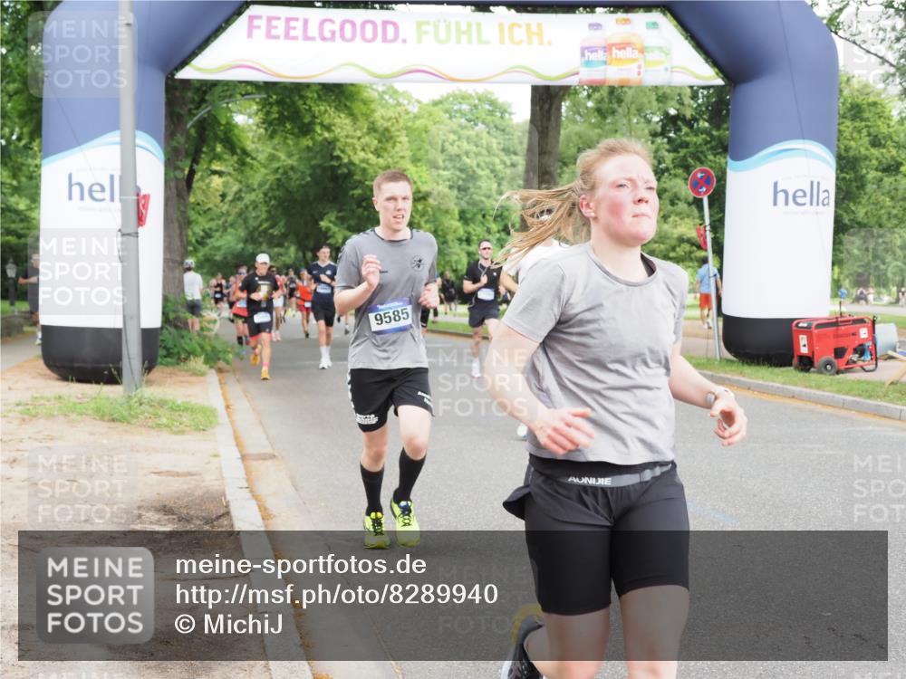 29.06.2025 - hella hamburg halbmarathon MichiJ http://msf.ph/oto/8289940 29.06.2025 10:33:24 Zwischen KM18-KM19 1424, 1569, 2590, 4270, 4854, 4997, 7709, 9159, 9585, 12643, 15651 meine-sportfotos.de
