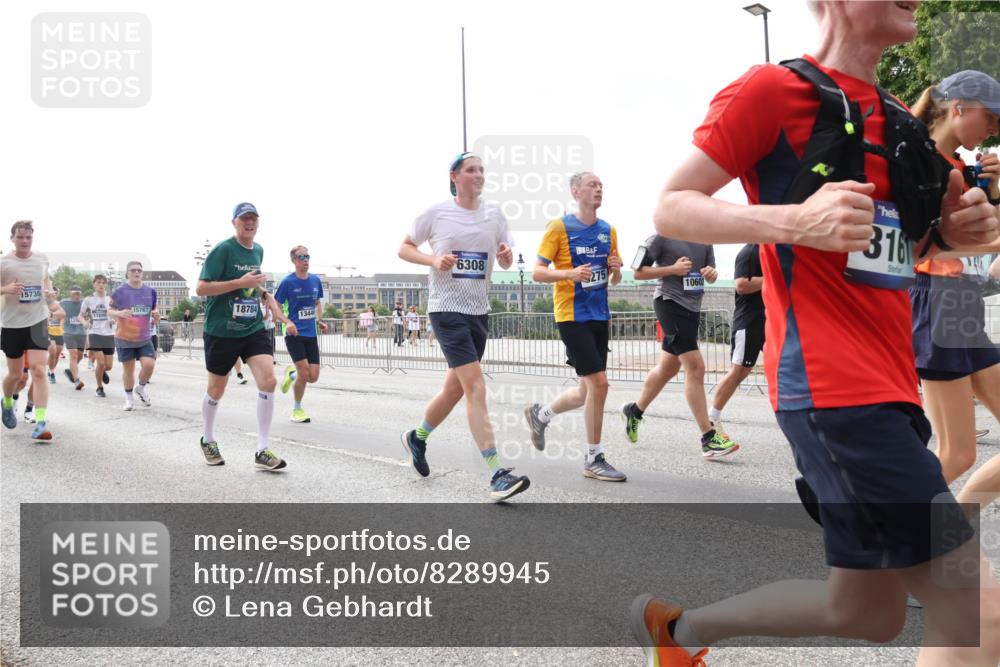 29.06.2025 - hella hamburg halbmarathon Lena Gebhardt http://msf.ph/oto/8289945 29.06.2025 10:21:10 Lombardsbrücke 15736, 1256, 11698, 15767, 18784, 1344, 6308, 275, 10602, 316, 1028, 1266, 1658, 2101, 2271, 2325, 2383, 2635, 2815, 2923, 2945, 2956, 2986, 3122, 3161, 3247, 3453, 3813, 3817, 4082, 4350, 5041, 5061, 5373, 5395, 5493, 5767, 6275, 6308, 6608, 6844, 7228, 7375, 7522, 7553, 7608, 7781, 8095, 8113, 8724, 8726, 8844, 8940, 9005, 9011, 9100, 9108, 9236, 9501, 9624, 9981, 10050, 10350, 10585, 10602, 11145, 11698, 12175, 12694, 12844, 13057, 13508 meine-sportfotos.de