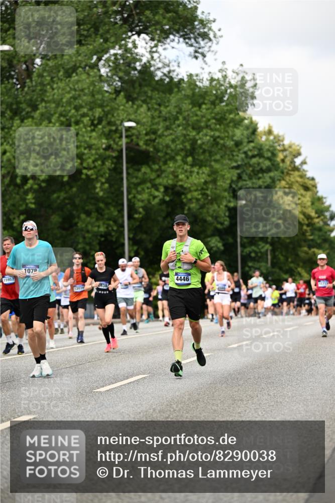 29.06.2025 - hella hamburg halbmarathon Dr. Thomas Lammeyer http://msf.ph/oto/8290038 29.06.2025 10:37:18 Kennedybrücke 1078, 1199, 1324, 1373, 1732, 1879, 2059, 2085, 2384, 2838, 3221, 3341, 3422, 3560, 3653, 3871, 4030, 4096, 4164, 4446, 4555, 5156, 5581, 5917, 6773, 6861, 7705, 7750, 8175, 8595, 8839, 8993, 9034, 9289, 9471, 9750, 9768, 9780, 10770 meine-sportfotos.de