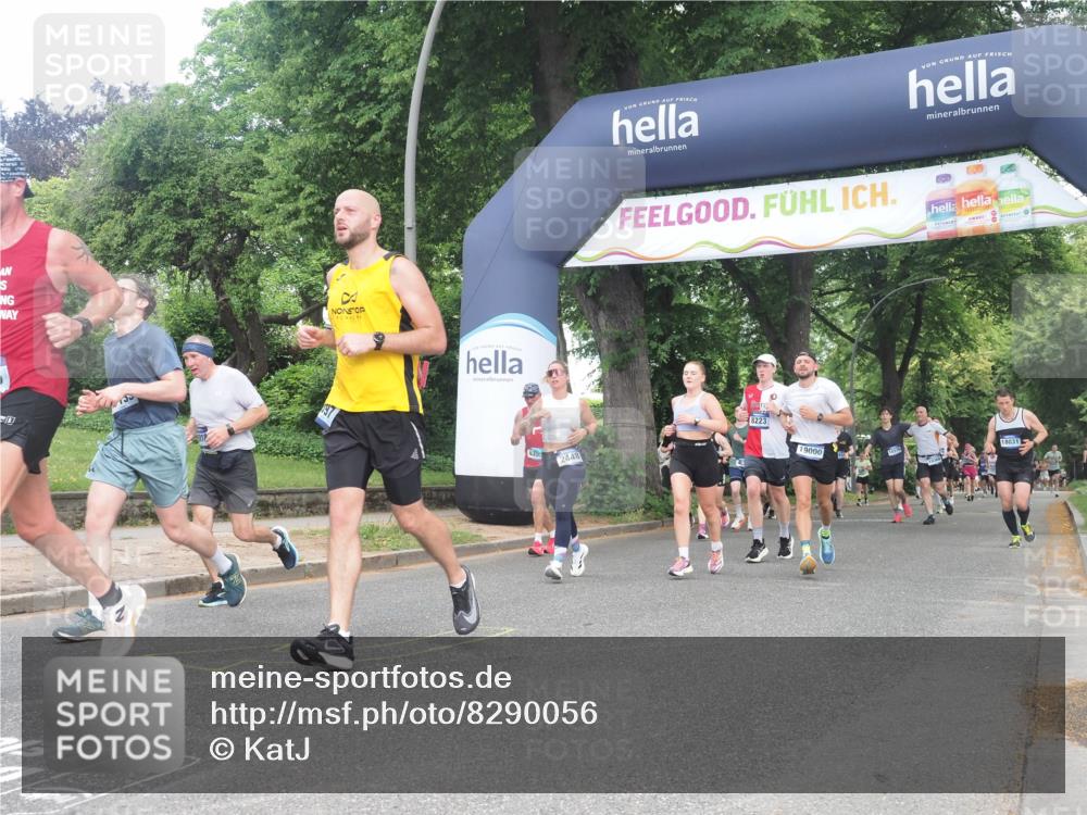 29.06.2025 - hella hamburg halbmarathon KatJ http://msf.ph/oto/8290056 29.06.2025 10:41:58 Zwischen KM18-KM19 1143, 2432, 2448, 4897, 6356, 8223, 8618 meine-sportfotos.de