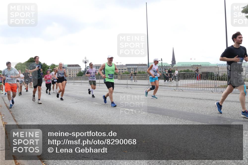 29.06.2025 - hella hamburg halbmarathon Lena Gebhardt http://msf.ph/oto/8290068 29.06.2025 10:46:40 Lombardsbrücke 1073, 1286, 1363, 1371, 1375, 1429, 1465, 1532, 1608, 1720, 1837, 1999, 2162, 2211, 2320, 2500, 2697, 2981, 3277, 3406, 3407, 3469, 3734, 3823, 4119, 4202, 4296, 4342, 4355, 4448, 4604, 5697, 5700, 5854, 5953, 6068, 6124, 6161, 6740, 7303, 7364, 7368, 7374, 7412, 7767, 7827, 7960, 7983, 8047, 8477, 8486, 8551, 8553, 8700, 9129, 9337, 9691, 10153, 10230, 11361, 11910, 12298, 12333, 12507, 12522, 13969, 14261, 15852, 16882, 16987 meine-sportfotos.de