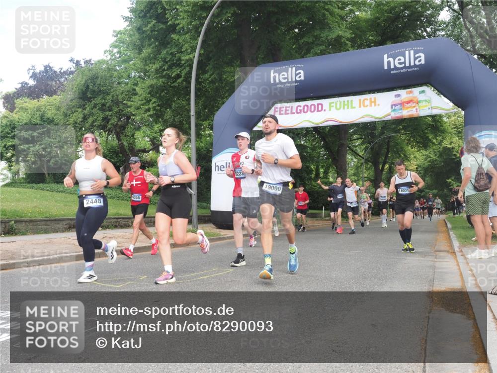 29.06.2025 - hella hamburg halbmarathon KatJ http://msf.ph/oto/8290093 29.06.2025 10:42:00 Zwischen KM18-KM19 1143, 2448, 4231, 4897, 6355, 6356, 8223 meine-sportfotos.de
