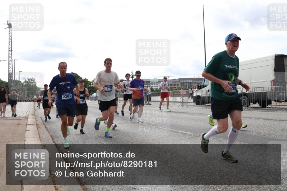29.06.2025 - hella hamburg halbmarathon Lena Gebhardt http://msf.ph/oto/8290181 29.06.2025 10:21:11 Lombardsbrücke 15736, 15767, 17035, 2383, 767, 784, 1028, 1266, 1401, 1658, 2101, 2271, 2325, 2383, 2635, 2815, 2923, 2945, 2956, 2986, 3122, 3161, 3247, 3453, 3813, 3817, 4082, 4350, 4786, 5041, 5061, 5373, 5395, 5493, 5767, 6275, 6308, 6608, 6844, 7228, 7375, 7522, 7553, 7608, 7781, 8095, 8113, 8724, 8726, 8844, 8940, 9005, 9011, 9100, 9108, 9236, 9501, 9624, 9981, 10050, 10350, 10585, 10602, 11145, 11698, 12175, 12694, 12844, 13057, 13508 meine-sportfotos.de