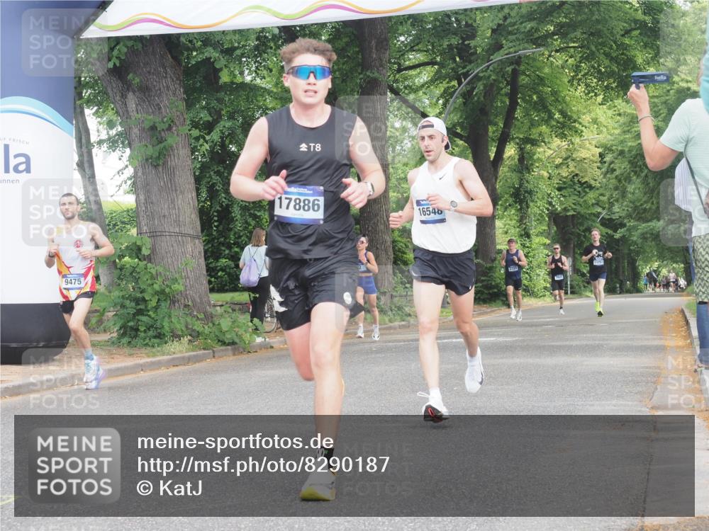 29.06.2025 - hella hamburg halbmarathon KatJ http://msf.ph/oto/8290187 29.06.2025 10:12:36 Zwischen KM18-KM19  meine-sportfotos.de