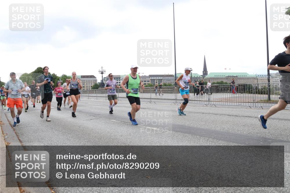 29.06.2025 - hella hamburg halbmarathon Lena Gebhardt http://msf.ph/oto/8290209 29.06.2025 10:46:40 Lombardsbrücke 1073, 1286, 1363, 1371, 1375, 1429, 1465, 1532, 1608, 1720, 1837, 1999, 2162, 2211, 2320, 2500, 2697, 2981, 3277, 3406, 3407, 3469, 3734, 3823, 4119, 4202, 4296, 4342, 4355, 4448, 4604, 5697, 5700, 5854, 5953, 6068, 6124, 6161, 6740, 7303, 7364, 7368, 7374, 7412, 7767, 7827, 7960, 7983, 8047, 8477, 8486, 8551, 8553, 8700, 9129, 9337, 9691, 10153, 10230, 11361, 11910, 12298, 12333, 12507, 12522, 13969, 14261, 15852, 16882, 16987 meine-sportfotos.de