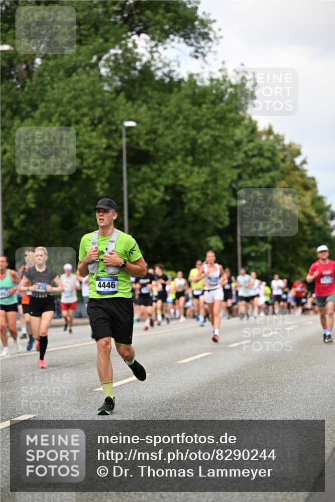 29.06.2025 - hella hamburg halbmarathon Dr. Thomas Lammeyer http://msf.ph/oto/8290244 29.06.2025 10:37:20 Kennedybrücke 1078, 1199, 1324, 1373, 1732, 1879, 1995, 2059, 2085, 2384, 2838, 3221, 3341, 3422, 3560, 3653, 3871, 4030, 4096, 4164, 4446, 4555, 5156, 5180, 5581, 5917, 6773, 6861, 7705, 8175, 8595, 8839, 8993, 9289, 9471, 9750, 9768, 9780, 10770 meine-sportfotos.de
