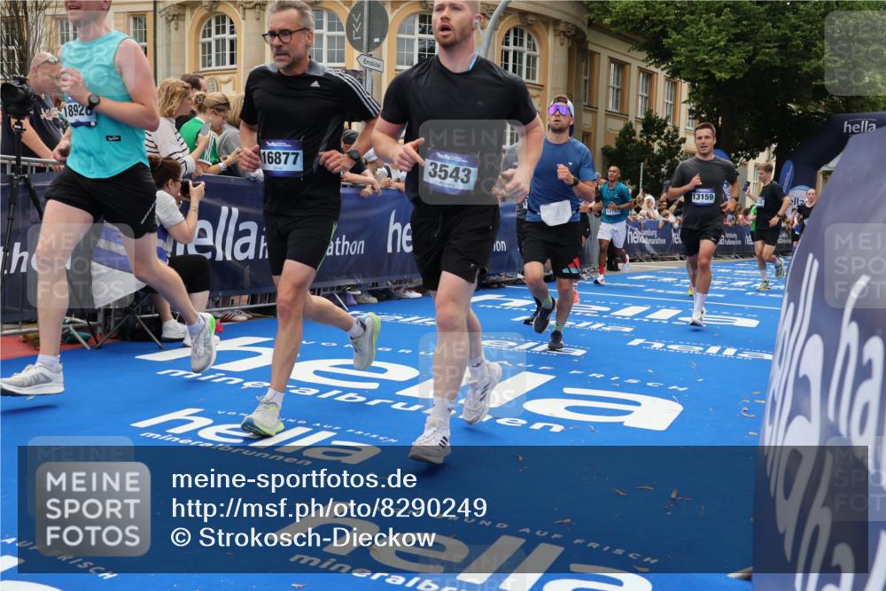 29.06.2025 - hella hamburg halbmarathon Strokosch-Dieckow http://msf.ph/oto/8290249 29.06.2025 10:49:45 Ziel 2504, 2706, 3060, 3543, 4017, 5460, 5894, 5978, 6115, 6125, 7332, 8455, 9126, 9200, 9463, 9551, 9597, 9619, 9723, 9924, 11975, 13159, 13463, 14794, 16800, 16843, 16877, 17282, 17753, 18058, 18451, 18926, 19109, 19122 meine-sportfotos.de