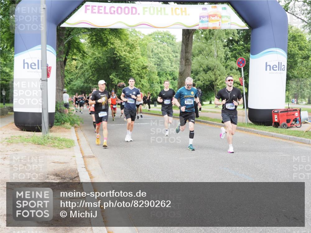 29.06.2025 - hella hamburg halbmarathon MichiJ http://msf.ph/oto/8290262 29.06.2025 10:33:27 Zwischen KM18-KM19 1424, 1569, 3785, 4270, 4997, 7709, 9159, 9585, 11291, 12643, 15651 meine-sportfotos.de