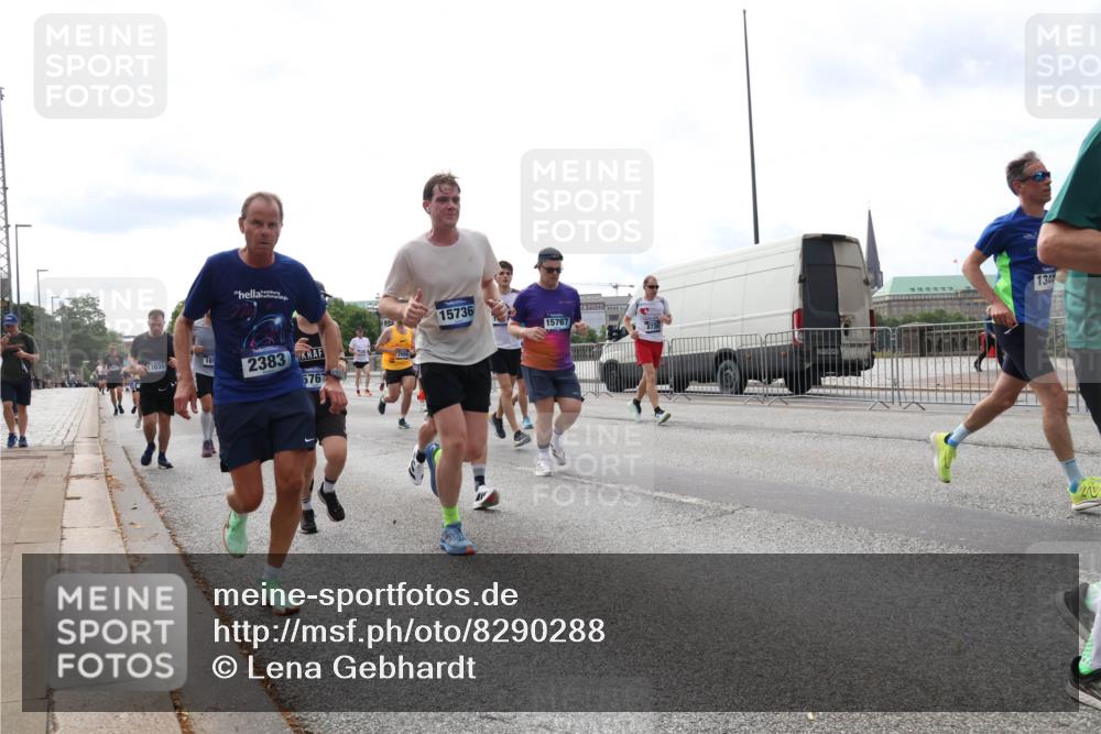 29.06.2025 - hella hamburg halbmarathon Lena Gebhardt http://msf.ph/oto/8290288 29.06.2025 10:21:11 Lombardsbrücke 17035, 169, 2383, 5767, 15736, 15767, 1344, 1028, 1266, 1401, 1658, 2101, 2271, 2325, 2383, 2635, 2815, 2923, 2945, 2956, 2986, 3122, 3161, 3247, 3453, 3813, 3817, 4082, 4350, 4786, 5041, 5061, 5373, 5395, 5493, 5767, 6275, 6308, 6608, 6844, 7228, 7375, 7522, 7553, 7608, 7781, 8095, 8113, 8724, 8726, 8844, 8940, 9005, 9011, 9100, 9108, 9236, 9501, 9624, 9981, 10050, 10350, 10585, 10602, 11145, 11698, 12175, 12694, 12844, 13057, 13508 meine-sportfotos.de