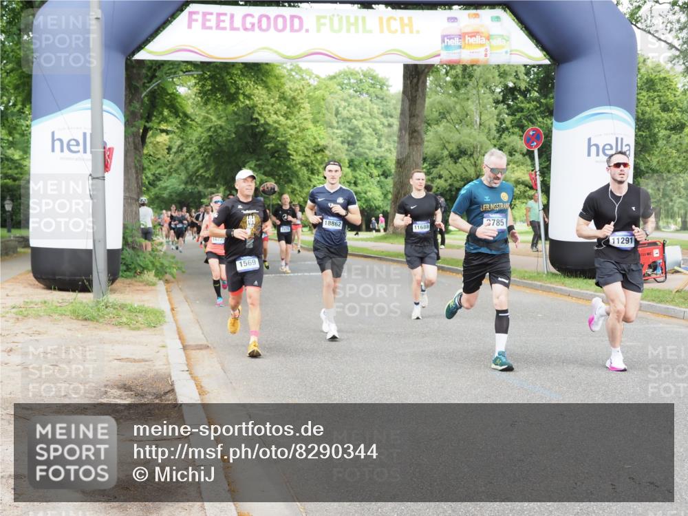 29.06.2025 - hella hamburg halbmarathon MichiJ http://msf.ph/oto/8290344 29.06.2025 10:33:27 Zwischen KM18-KM19 1424, 1569, 3785, 4270, 4997, 7709, 9159, 9585, 11291, 12643, 15651 meine-sportfotos.de
