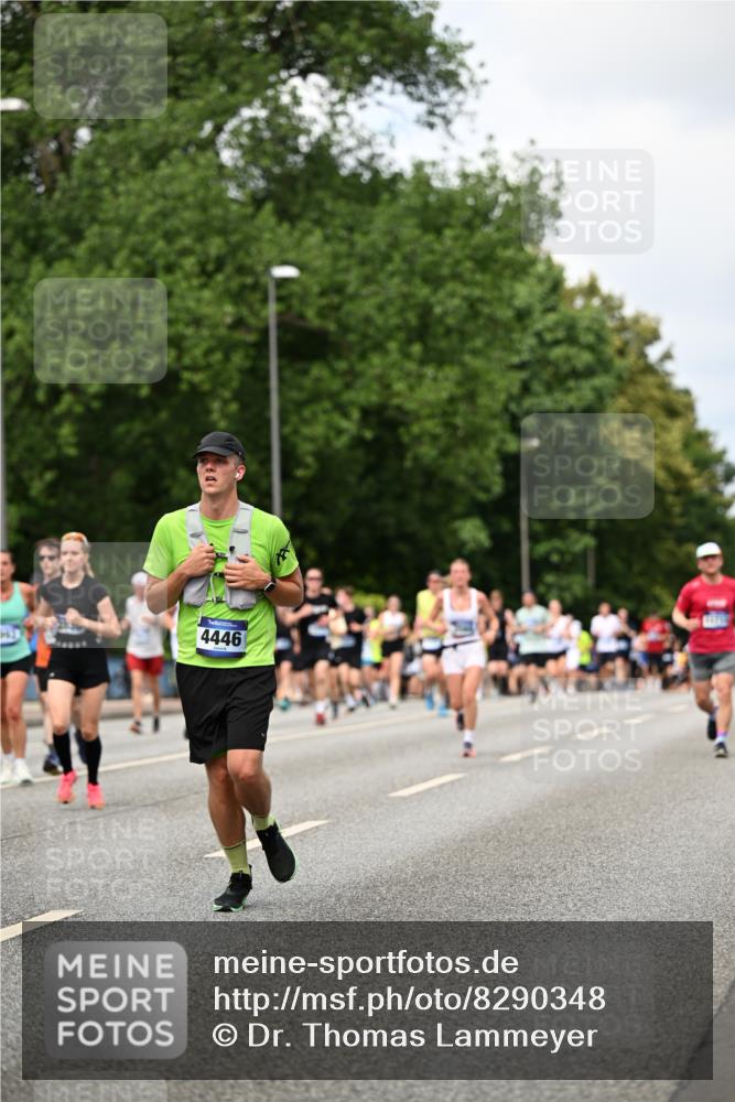 29.06.2025 - hella hamburg halbmarathon Dr. Thomas Lammeyer http://msf.ph/oto/8290348 29.06.2025 10:37:20 Kennedybrücke 1078, 1199, 1324, 1373, 1732, 1879, 1995, 2059, 2085, 2384, 2838, 3221, 3341, 3422, 3560, 3653, 3871, 4030, 4096, 4164, 4446, 4555, 5156, 5180, 5581, 5917, 6773, 6861, 7705, 8175, 8595, 8839, 8993, 9289, 9471, 9750, 9768, 9780, 10770 meine-sportfotos.de