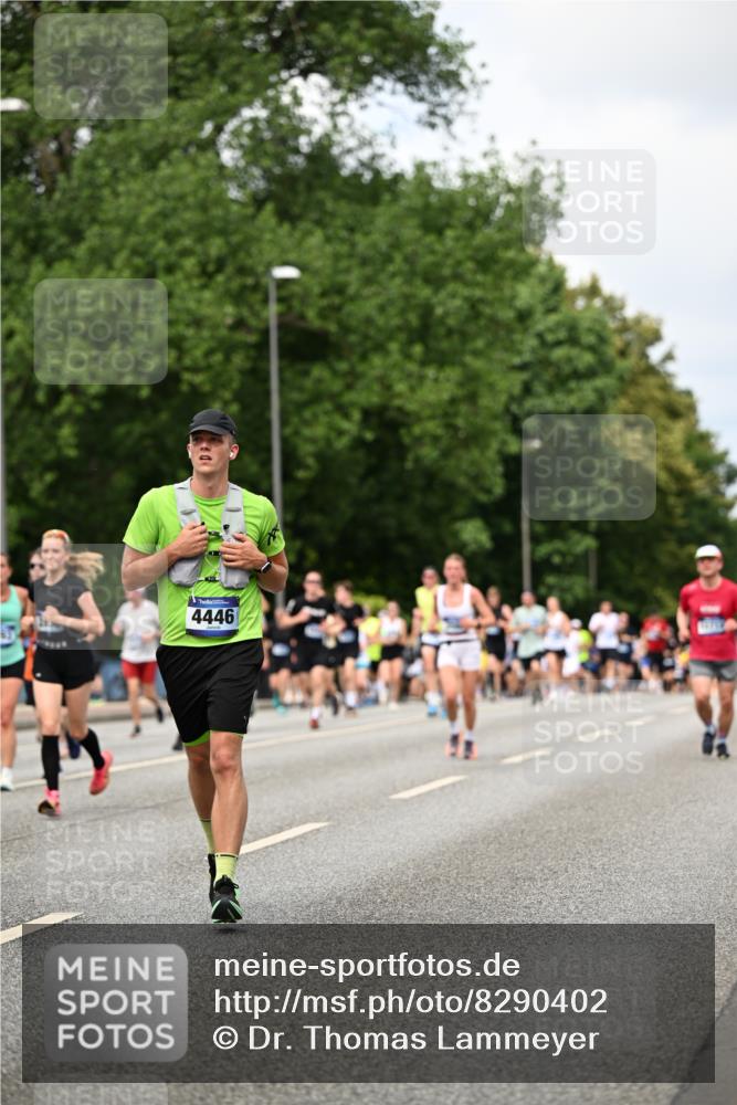 29.06.2025 - hella hamburg halbmarathon Dr. Thomas Lammeyer http://msf.ph/oto/8290402 29.06.2025 10:37:20 Kennedybrücke 1078, 1199, 1324, 1373, 1732, 1879, 1995, 2059, 2085, 2384, 2838, 3221, 3341, 3422, 3560, 3653, 3871, 4030, 4096, 4164, 4446, 4555, 5156, 5180, 5581, 5917, 6773, 6861, 7705, 8175, 8595, 8839, 8993, 9289, 9471, 9750, 9768, 9780, 10770 meine-sportfotos.de