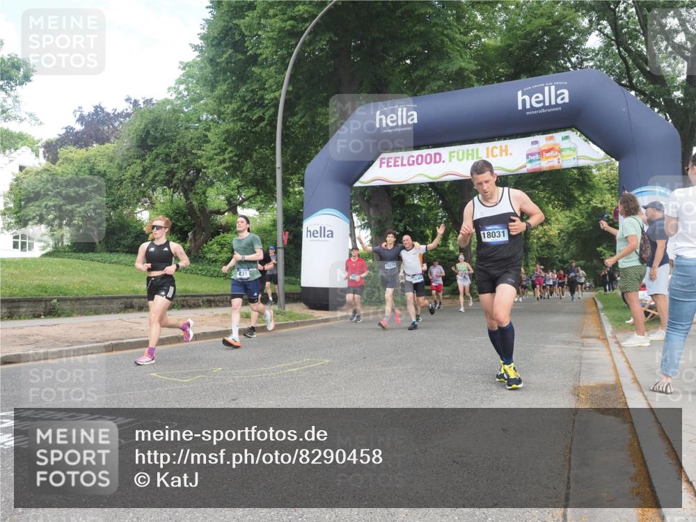 29.06.2025 - hella hamburg halbmarathon KatJ http://msf.ph/oto/8290458 29.06.2025 10:42:01 Zwischen KM18-KM19 1193, 2448, 4231, 4897, 6355, 6356, 8223 meine-sportfotos.de