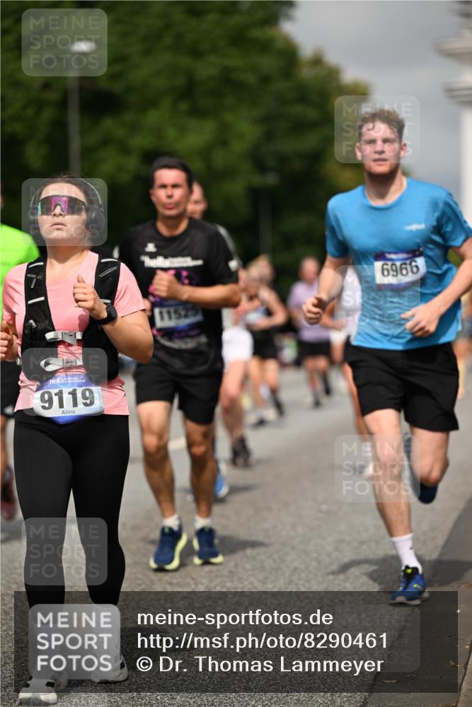 29.06.2025 - hella hamburg halbmarathon Dr. Thomas Lammeyer http://msf.ph/oto/8290461 29.06.2025 10:16:03 Kennedybrücke 1062, 1249, 1790, 1850, 3182, 3248, 3262, 3746, 3837, 4453, 4499, 5176, 6822, 6871, 6966, 7370, 7474, 8206, 8207, 9119, 9253, 9254, 9405 meine-sportfotos.de