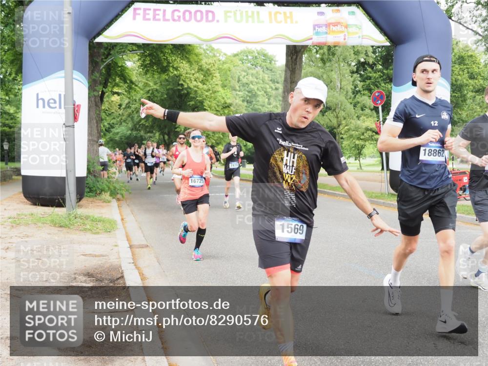 29.06.2025 - hella hamburg halbmarathon MichiJ http://msf.ph/oto/8290576 29.06.2025 10:33:29 Zwischen KM18-KM19 1424, 1569, 2470, 3785, 4270, 4997, 7709, 9585, 11291, 11688, 12643, 15651, 18862 meine-sportfotos.de