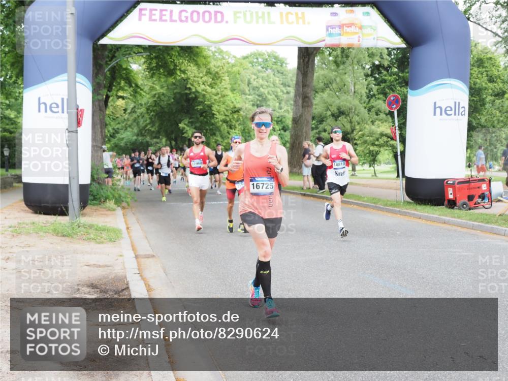 29.06.2025 - hella hamburg halbmarathon MichiJ http://msf.ph/oto/8290624 29.06.2025 10:33:30 Zwischen KM18-KM19 1424, 1569, 2188, 2470, 3785, 4270, 4997, 7709, 9585, 11291, 11688, 15651, 16725, 18810, 18862 meine-sportfotos.de