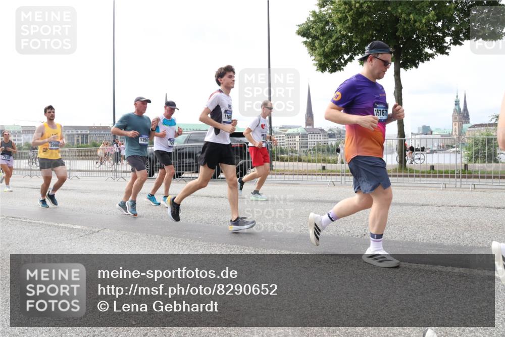 29.06.2025 - hella hamburg halbmarathon Lena Gebhardt http://msf.ph/oto/8290652 29.06.2025 10:21:13 Lombardsbrücke 7228, 2986, 12561, 126, 116, 15767, 1028, 1266, 1401, 1658, 2271, 2383, 2635, 2815, 2923, 2945, 2956, 2986, 3122, 3161, 3247, 3453, 3813, 3817, 3825, 3826, 4082, 4350, 4786, 5041, 5061, 5373, 5395, 5493, 5767, 6103, 6275, 6308, 6608, 6844, 7228, 7375, 7522, 7553, 7608, 7781, 8095, 8113, 8724, 8726, 8844, 8940, 9005, 9011, 9100, 9108, 9236, 9499, 9501, 9624, 9981, 10050, 10350, 10374, 10585, 10602, 11145, 11698, 12175, 12694, 12844, 13057, 13508 meine-sportfotos.de