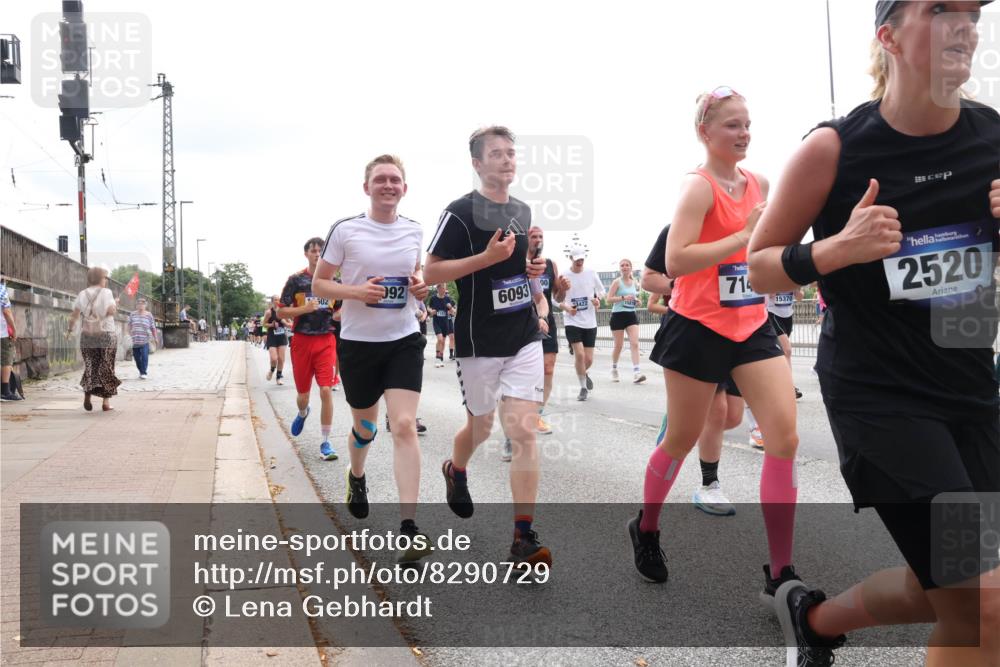 29.06.2025 - hella hamburg halbmarathon Lena Gebhardt http://msf.ph/oto/8290729 29.06.2025 10:36:18 Lombardsbrücke 302, 992, 6093, 00, 3422, 714, 15370, 2520, 7, 1008, 1010, 1036, 1102, 1183, 1224, 1775, 1780, 1835, 2124, 2352, 2520, 2827, 2870, 3398, 3401, 3404, 3428, 3598, 3699, 3741, 3877, 3990, 4245, 4326, 4413, 4442, 4798, 4937, 5012, 5246, 5427, 5540, 5573, 5666, 5747, 5809, 5919, 6092, 6093, 6184, 6190, 6417, 6667, 6845, 6896, 7086, 7111, 7140, 7275, 7575, 7576, 7632, 8356, 8498, 8530, 8581, 8945, 8947, 9115, 9117, 9229, 9432, 17807 meine-sportfotos.de