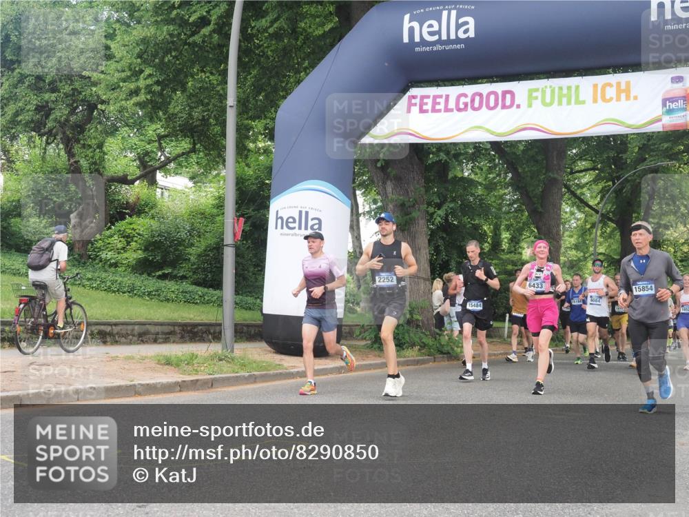 29.06.2025 - hella hamburg halbmarathon KatJ http://msf.ph/oto/8290850 29.06.2025 10:42:07 Zwischen KM18-KM19 1193, 1506, 2252, 3652, 4231, 6355, 6433, 7221 meine-sportfotos.de