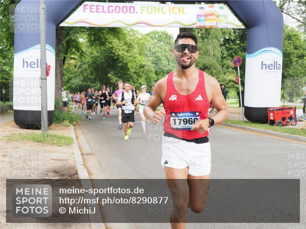 29.06.2025 - hella hamburg halbmarathon MichiJ http://msf.ph/oto/8290877 29.06.2025 10:33:33 Zwischen KM18-KM19 2188, 2470, 3785, 6819, 9105, 11291, 11688, 12161, 16725, 16803, 17960, 18810, 18862 meine-sportfotos.de