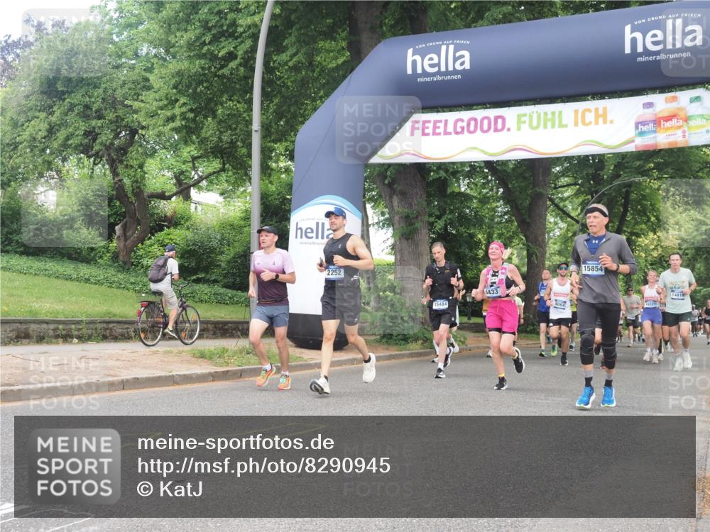 29.06.2025 - hella hamburg halbmarathon KatJ http://msf.ph/oto/8290945 29.06.2025 10:42:08 Zwischen KM18-KM19 1193, 1506, 2252, 3177, 3652, 6084, 6433, 6569, 7221 meine-sportfotos.de