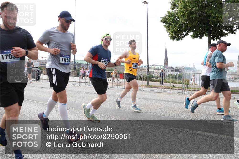 29.06.2025 - hella hamburg halbmarathon Lena Gebhardt http://msf.ph/oto/8290961 29.06.2025 10:21:15 Lombardsbrücke 1703, 1658, 9108, 2986, 1028, 1266, 1401, 1658, 2271, 2383, 2635, 2815, 2923, 2945, 2956, 2986, 3122, 3161, 3247, 3453, 3770, 3813, 3817, 3825, 3826, 4082, 4350, 4697, 4786, 5041, 5061, 5373, 5395, 5412, 5493, 5767, 6103, 6275, 6308, 6844, 7228, 7375, 7522, 7553, 7608, 7781, 8095, 8113, 8724, 8726, 8844, 9005, 9011, 9100, 9108, 9236, 9499, 9501, 9532, 9624, 9981, 10374, 10585, 10602, 11145, 11698, 12175, 12694, 12844, 13057, 13508 meine-sportfotos.de