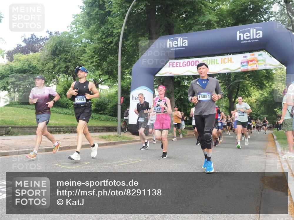 29.06.2025 - hella hamburg halbmarathon KatJ http://msf.ph/oto/8291138 29.06.2025 10:42:09 Zwischen KM18-KM19 1193, 1506, 2252, 3177, 3652, 3861, 5021, 6082, 6084, 6433, 6569, 7221 meine-sportfotos.de